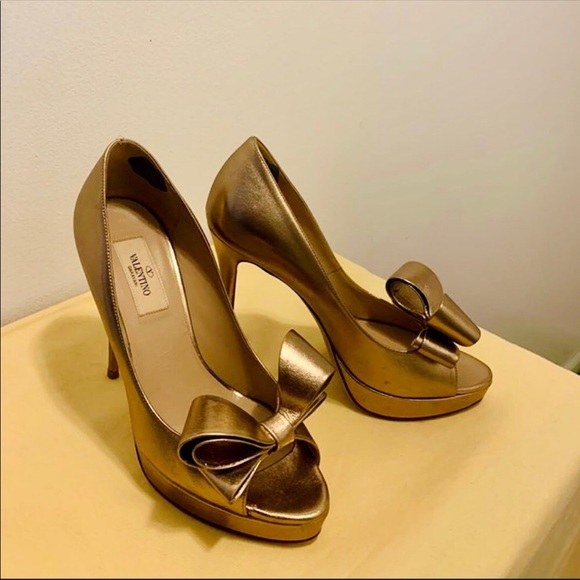 Valentino shoes size 7.5 - Picture 1 of 5